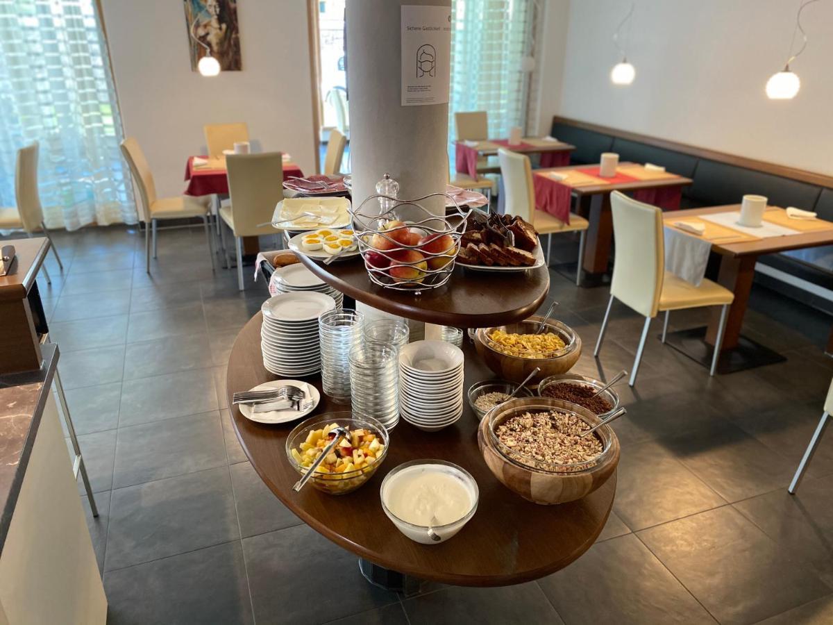 Garni - Hotel Am Burghuegel San Candido Luaran gambar