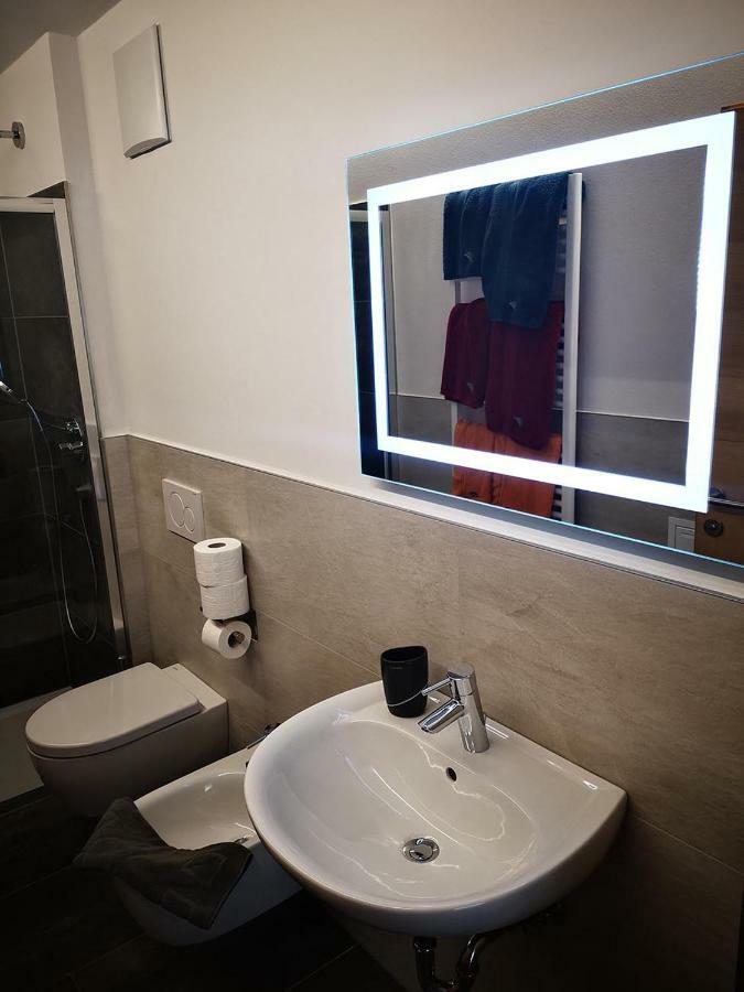 Garni - Hotel Am Burghuegel San Candido Luaran gambar